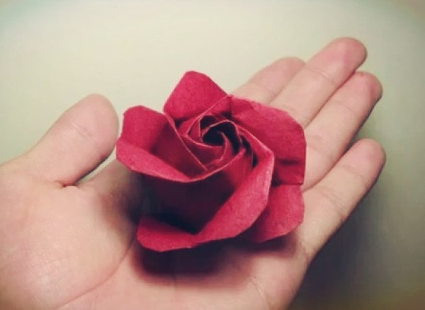 [Origami video] How to fold paper roses - Kawasaki rose variant handmade origami making tutorial