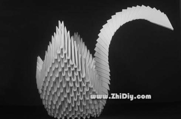 Introduction and tutorials on 3D origami