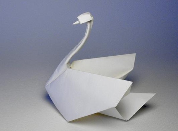 Simple swan origami tutorial—Jozsef Zsebe