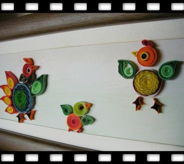 Qingtian orchid tree frog quilled paper colored chicken