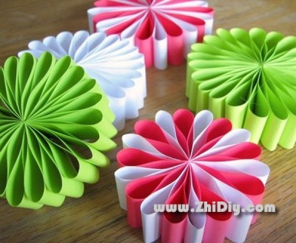 Paper flower pendant making tutorial