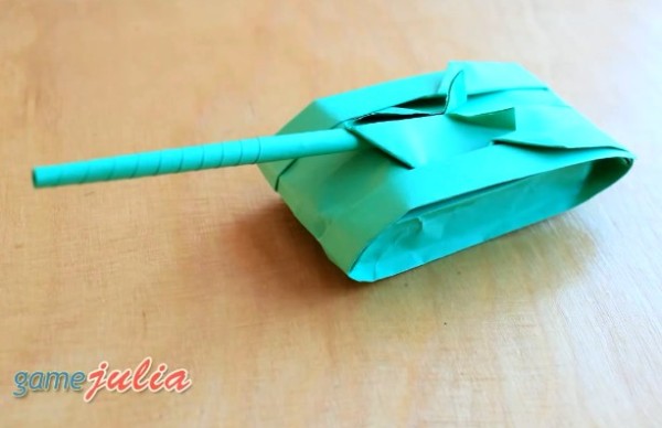 Origami Encyclopedia teaches you the hand-made origami tutorial of the super cool E-25 origami tank.