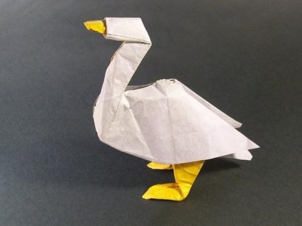 Simple origami goose drawing tutorial