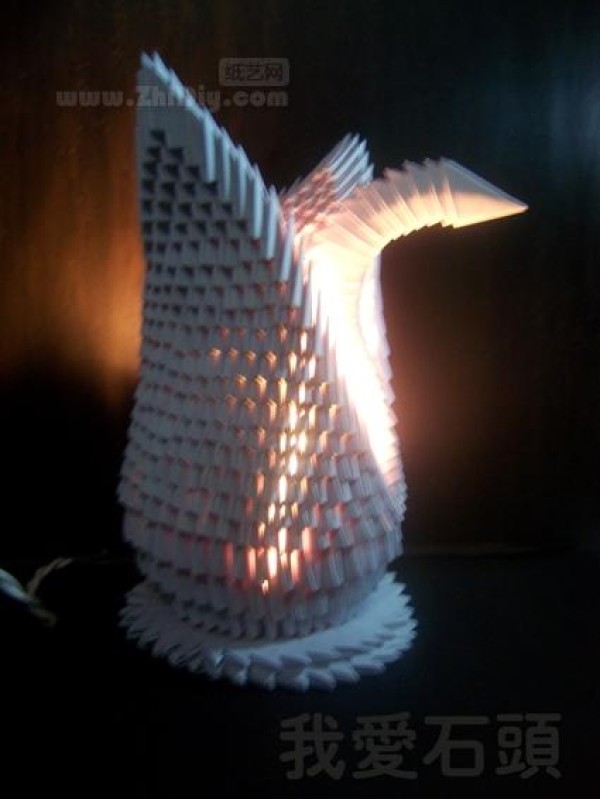 I love stone’s gorgeous 3D origami swan