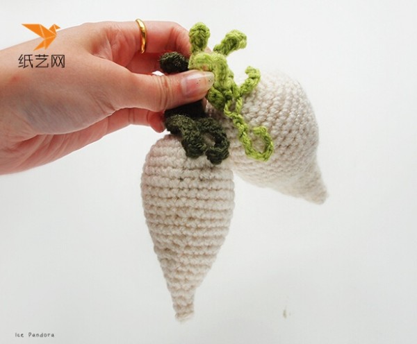 How to crochet cute fruits and vegetables series tutorial: crochet of white radish