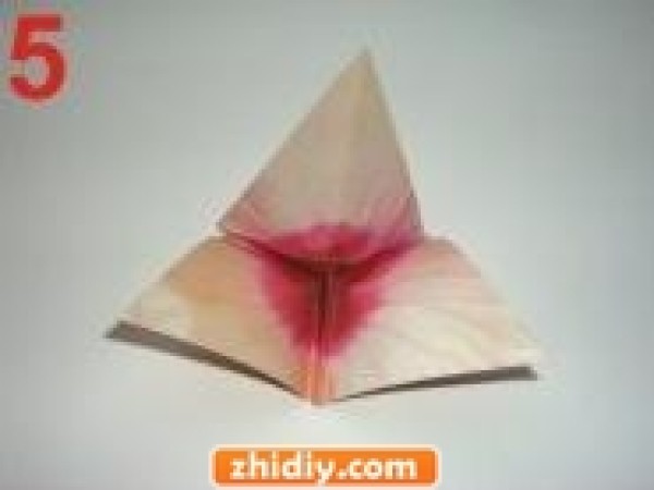 A simpler origami flower only takes 1 minute!