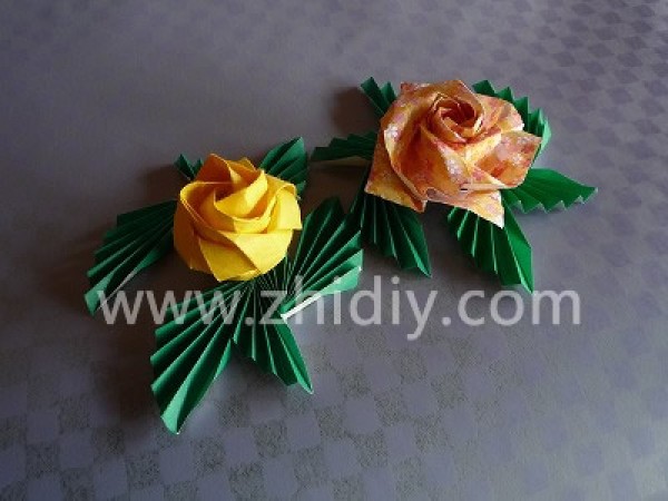 How to make origami leaves from paper roses