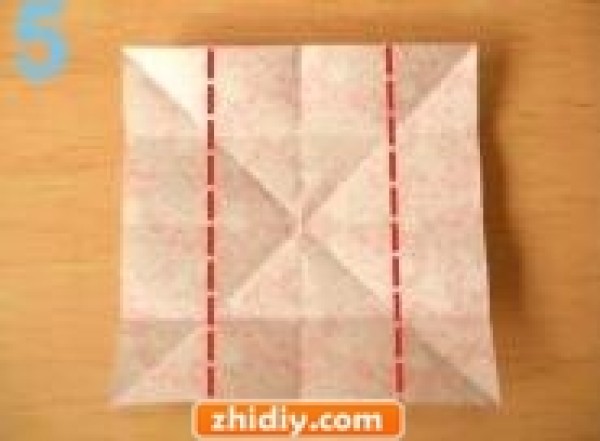 Let’s make a simple origami box together, no origami basics required