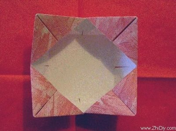 Four-corner origami box tutorial