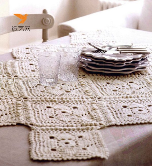 Exquisite and low-key DIY hand-knitted tablecloth pattern illustration