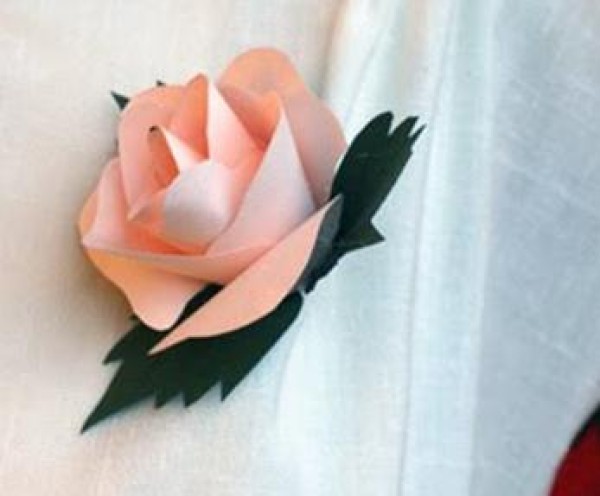 Tutorial on making handmade paper corsage