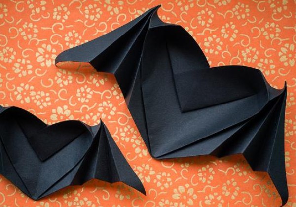 Halloween origami video tutorial teaches you how to fold a heart with bat wings