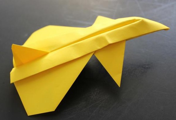 Origami fighter video tutorial - Saab JA-37 Thunder origami fighter