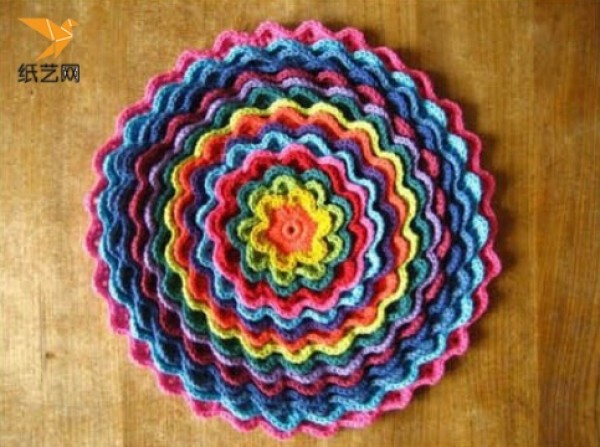 How to crochet three-dimensional flowers? Illustrated tutorial on how to make a hand-crocheted three-dimensional flower plate