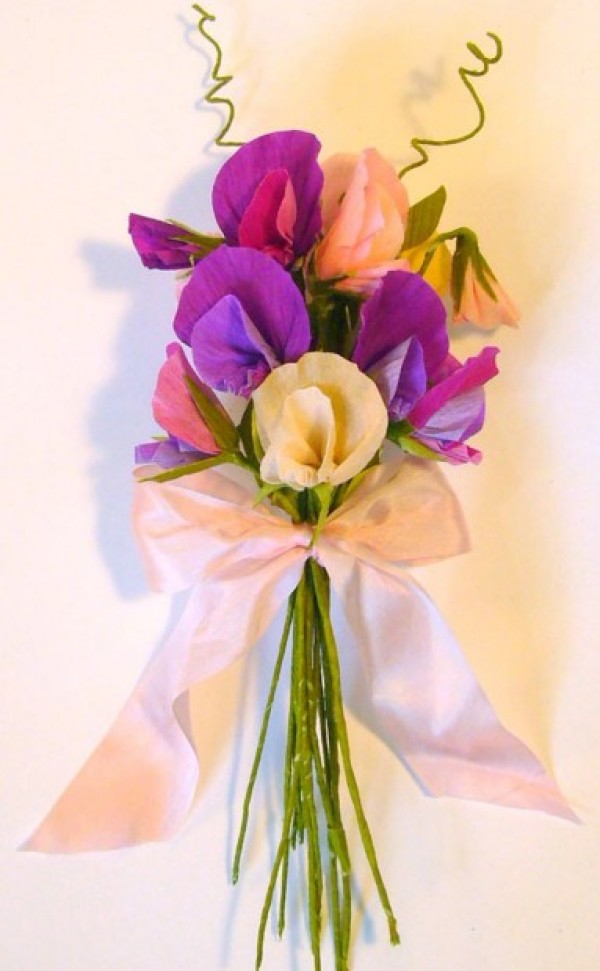 Sweet pea bouquet handmade paper flower real shot tutorial