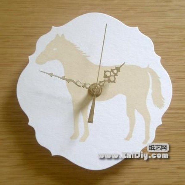 Simplicity of paper art clocks