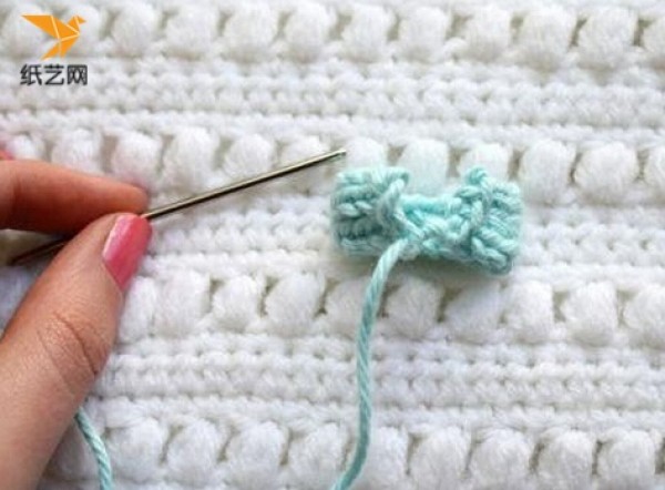 Illustration of hand knitting tutorial for cute bow ring knitting with stick stitches