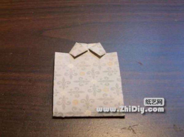 Origami shirt and tie (card charm)