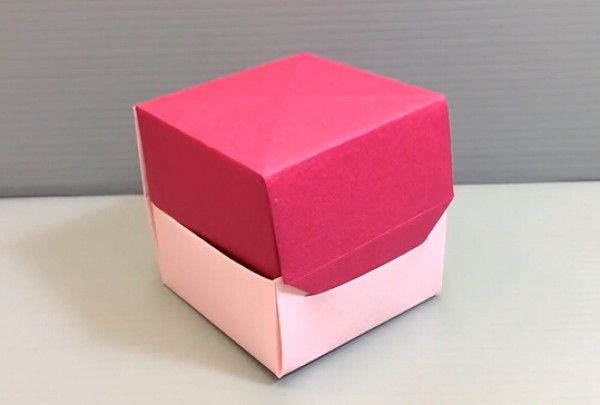 Origami packaging box_How to fold a simple origami box with lid