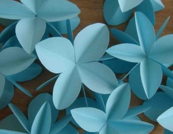 Simple tutorial for making combined paper flowers