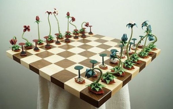 Amazing plant origami chessboard