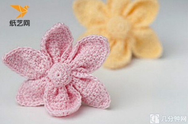 How to crochet flowers? Illustrated tutorial on making super simple three-dimensional flowers based on hand crochet knitting