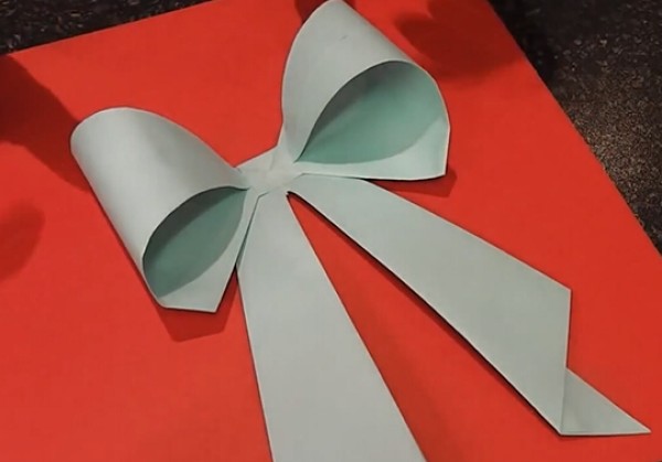 Gift wrapping origami ribbon bow handmade tutorial