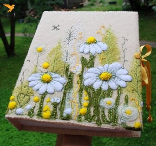 How to make a book cover by hand? Appreciation of beautiful book covers made from handmade wool felt