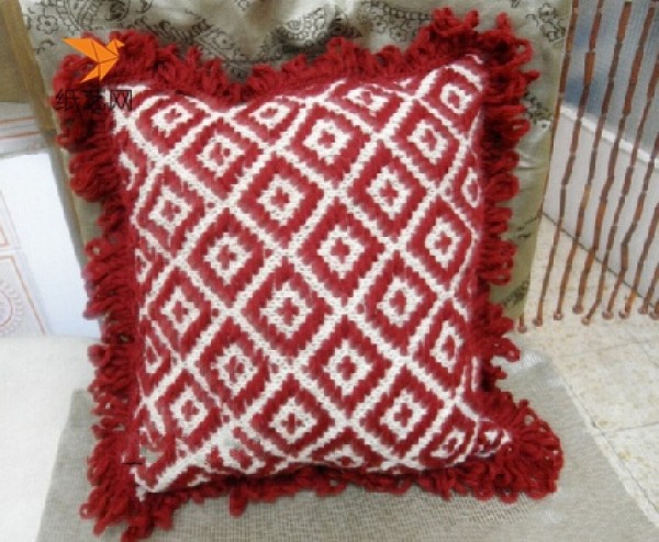 Analysis of DIY hand-knitted cushion process