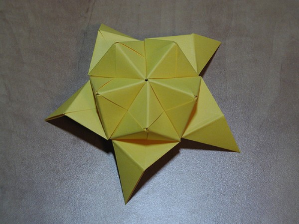 Regular Papercraft: Modular Origami