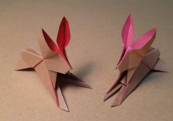 Simple handmade origami rabbit for Mid-Autumn Festival