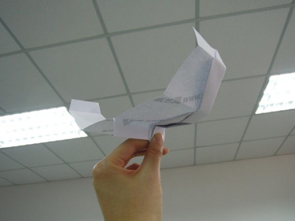 How to fold paper airplanes - super paper wing origami glider tutorial