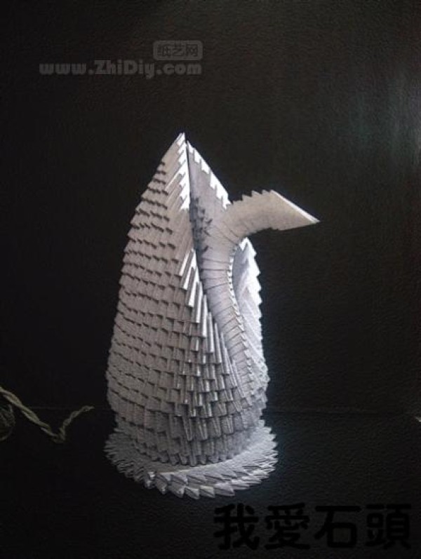 I love stone’s gorgeous 3D origami swan