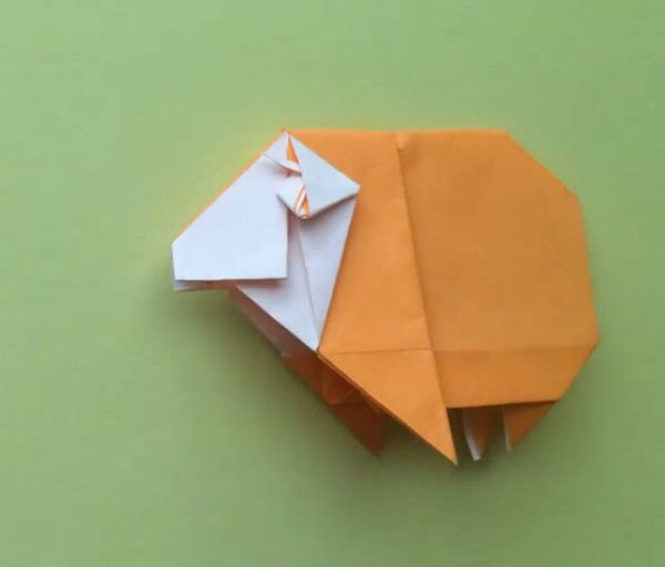 New Year Cartoon Origami Sheep teaches you how to make origami sheep