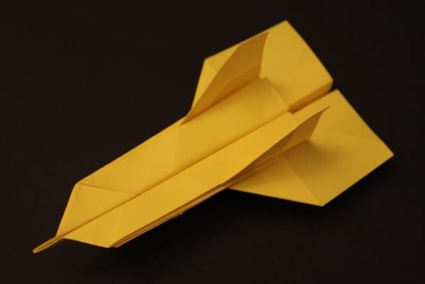 Rocket origami airplane tutorial teaches you step by step how to make a creative origami fighter jet