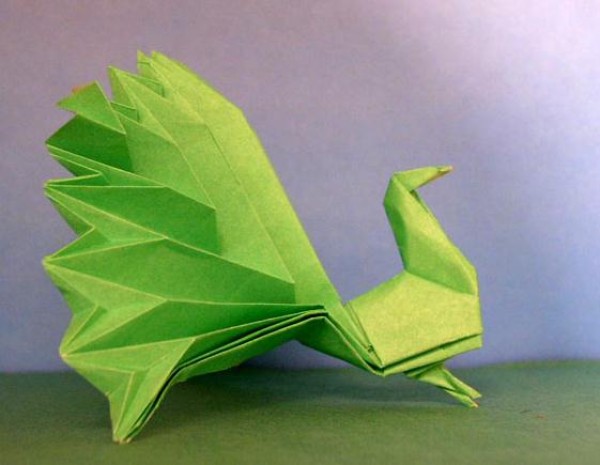 Peacock origami tutorial—Daniel Llavaneras