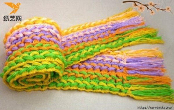 Hand crochet simple and beautiful colorful scarf knitting tutorial illustration