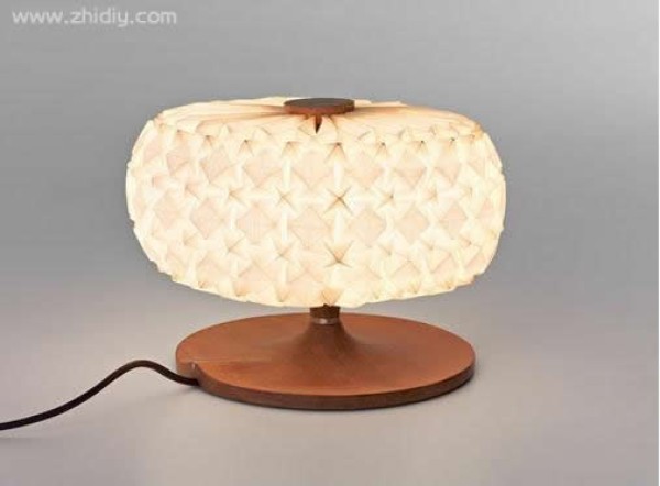 Inlaid origami lampshade