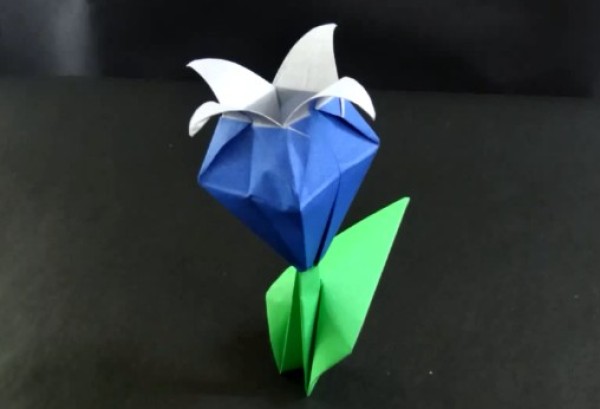 Mothers Day handmade gift origami flower bellflower simple handmade origami video tutorial