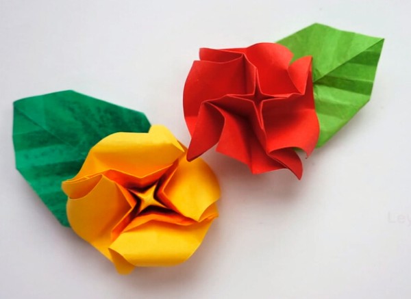 How to fold origami roses. Teach you how to fold beautiful origami roses.