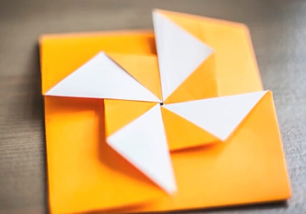 How to make handmade windmills by teaching you how to DIY windmill origami envelopes