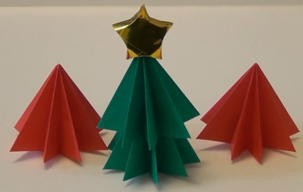 How to make a super simple handmade origami Christmas tree for Christmas