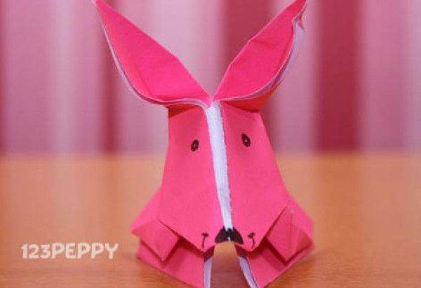 A complete collection of origami animals for children teaches you how to make origami rabbits by hand