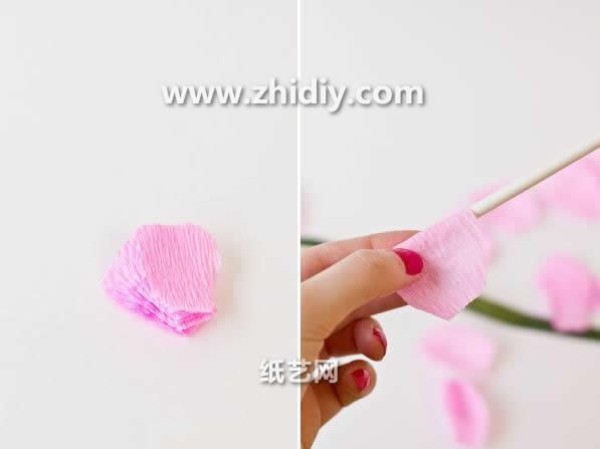 Illustrated tutorial on how to fold handmade paper pencil flowers