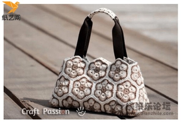 Handmade crochet patchwork Christmas gift handbag knitting tutorial illustration