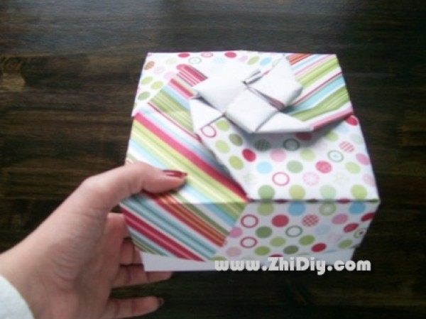 Traditional paper art gift box making tutorial