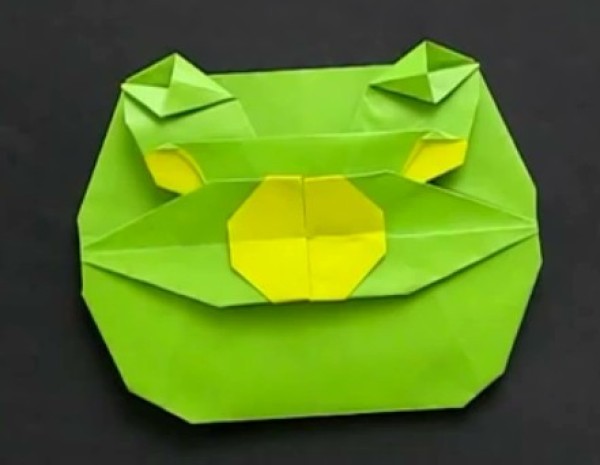 Origami Encyclopedia Video teaches you how to fold Angry Birds and Funny Pig