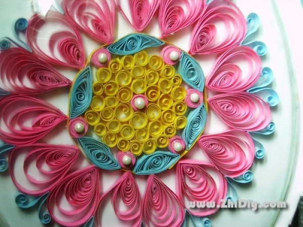 Appreciation of paper quilling works