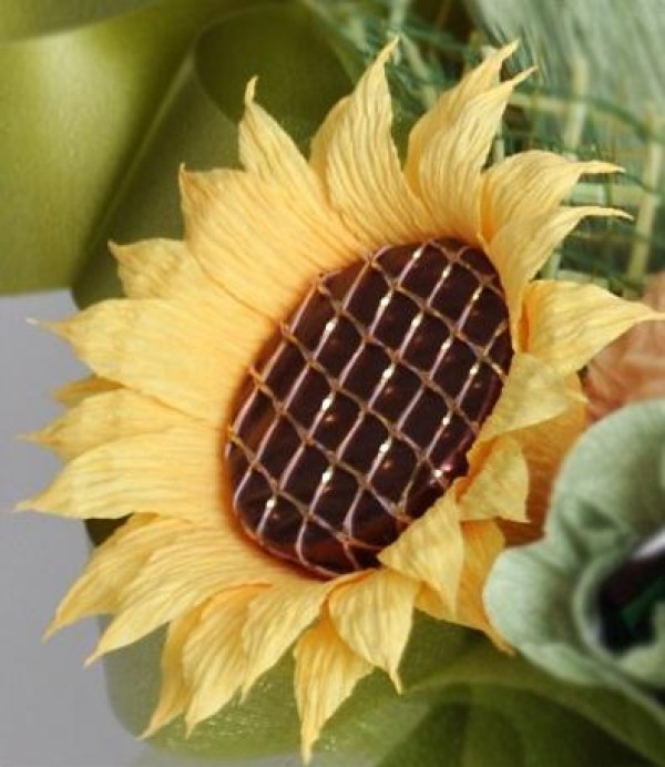 DIY handmade tutorial on making paper art and sunflower from wine and sugar