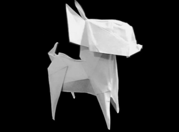 Handmade Origami Encyclopedia teaches you how to fold origami Chihuahua